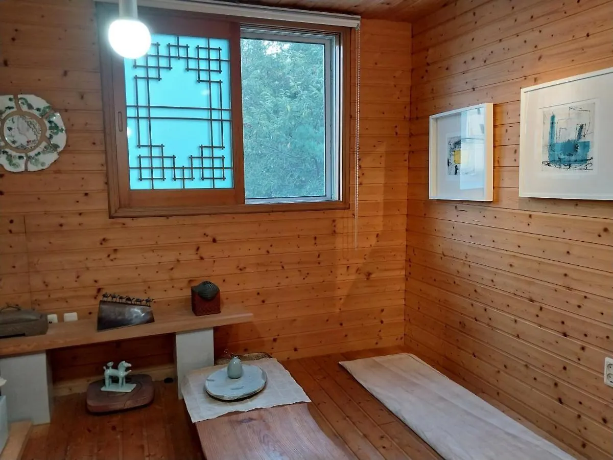 Art Residency Villa Busan Holiday home